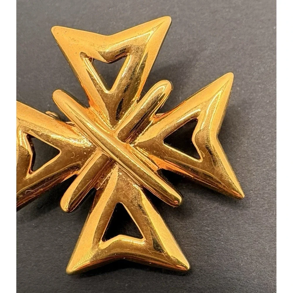 Vintage‎ Napier Maltese Cross Gold Tone Shiny Brooch Classic Glam